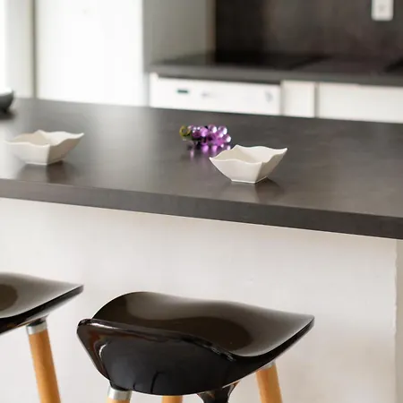 2 Pièces Proche Plages Go011 Appartamento *